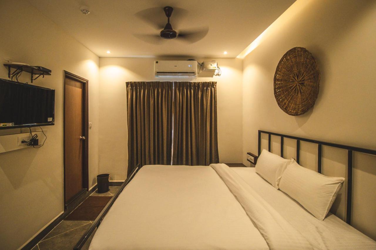 Amber Rooms Porvorim Exterior foto